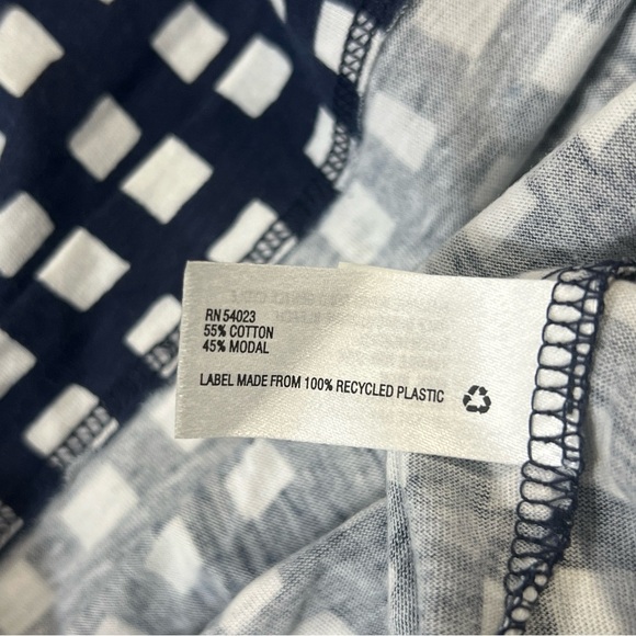 GAP Blue &  White Fitted Graphic T-Shirt Gingham Print Pocket Stretch Size Small - Picture 4 of 9